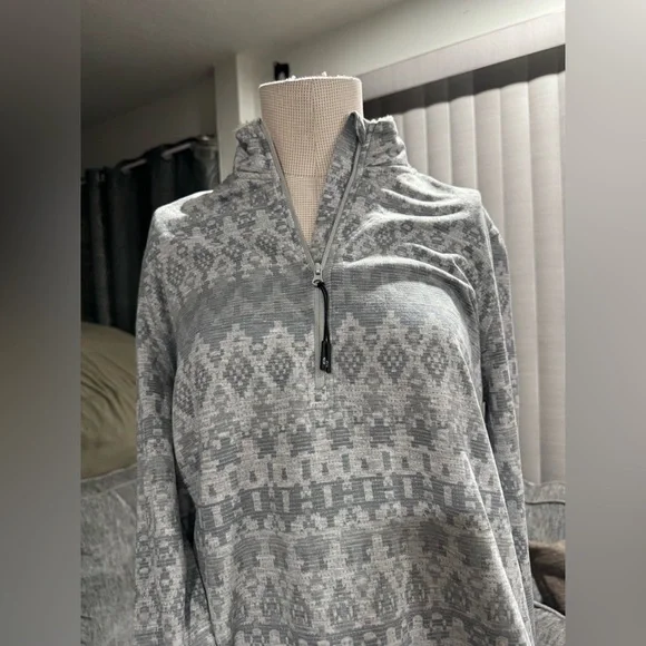 Free Country Women's Gray and White Patterned Hoodie - Picture 6 of 10